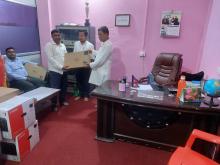 सामुदायिक विद्यालयमा लयापटप र प्रिन्टर वितरण