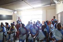  पालिका स्तरिय जन प्रतिनिधि कर्मचारी र महिला स्वास्थ्य स्वयं सेवीकाहरू बीच अन्तरक्रिया कार्यक्रम को तस्बिर 